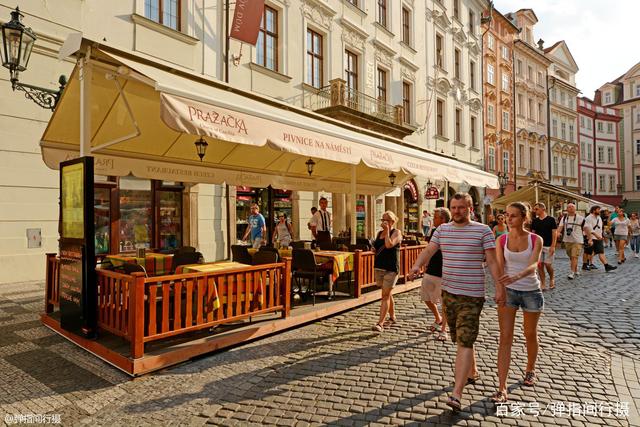 啄木鸟靓装爱神 优雅通勤和时尚休闲