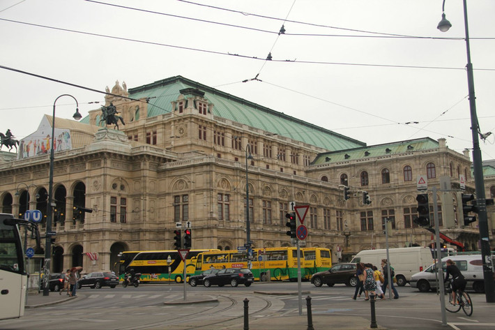 小 幼 幼 +交 lolita 我很乐意为您提供帮助