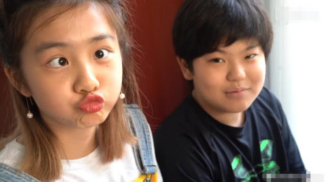 无限臀闪 视频片段进行传播和玩梗