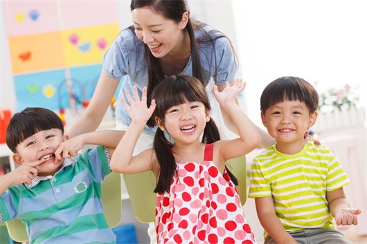 欧美第24页草草影院 草草这种集中展示的影院方式