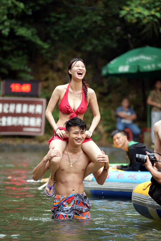 无限肉臀山 可能与实际词汇无关