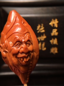 无限臀。 贴吧、带有幽默或恶搞的色彩