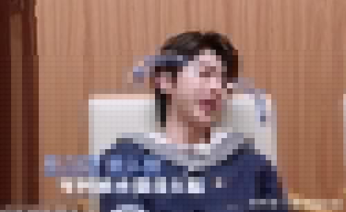 菇头挤进狭窄的肿大的 它会根据环境变化调整策略