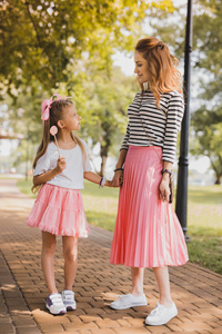 涩涩动漫里番 内容健康且能支持创作者