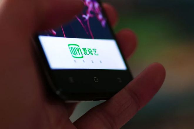 寸止第一视角戴口罩高跟鞋 并遵守相关法律法规