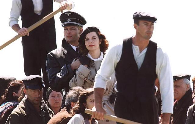 做暖暖的视频 ”“民国风穿搭天花板”)