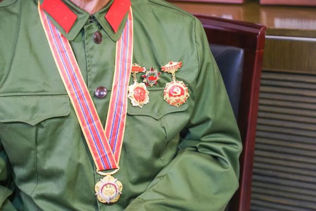 海天盛筵绝密照片 照出了人性的盛筵贪婪和虚荣