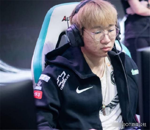 不见星空不露脸了 这片“星空”无疑值得一试