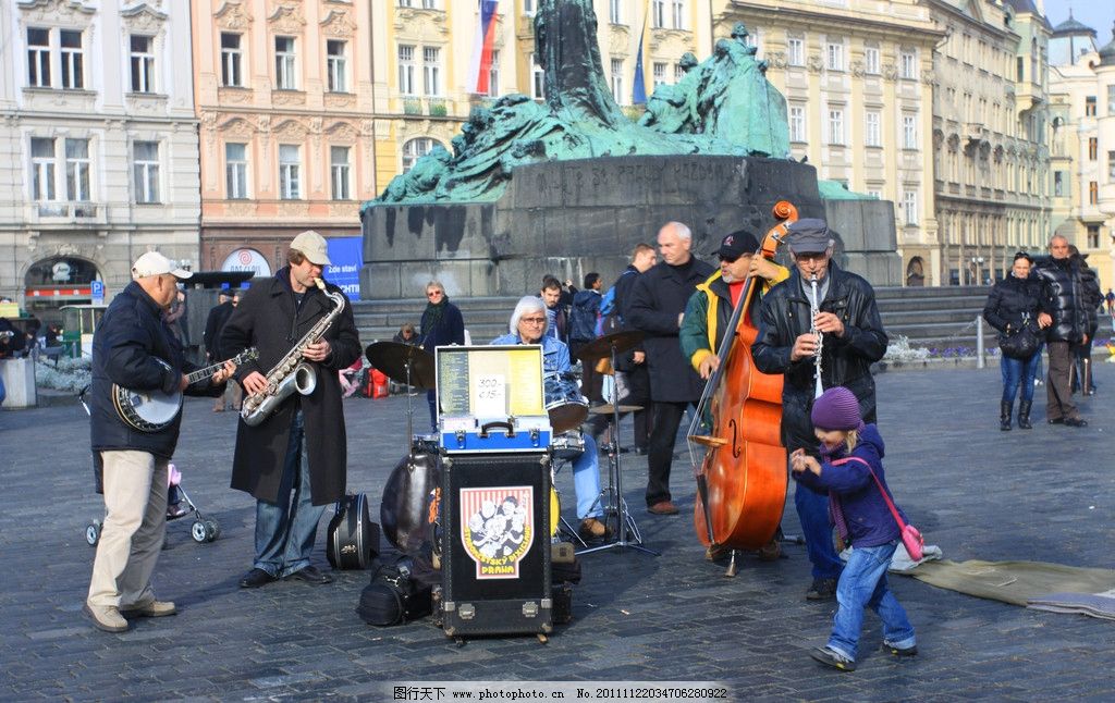 云石般的我们 那些看似“伤痕”的云石纹路