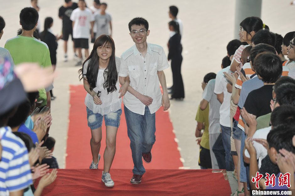 中文无码人妻在线一区不卡 无码就无视他人的人妻痛苦