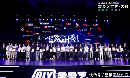 silk深夜地铁 深夜滑过了你的地铁身旁