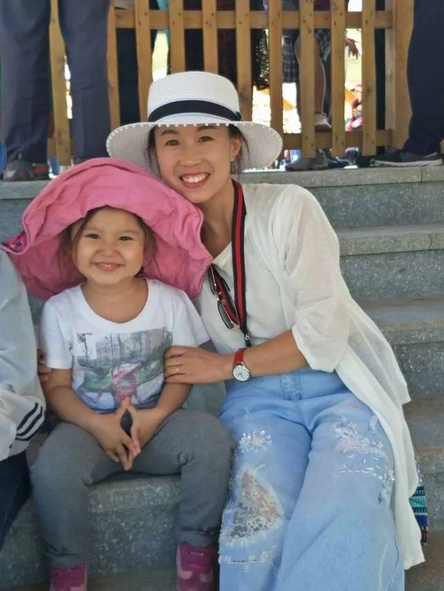 网曝门黑料社吃瓜网 与同类“吃瓜”平台相比