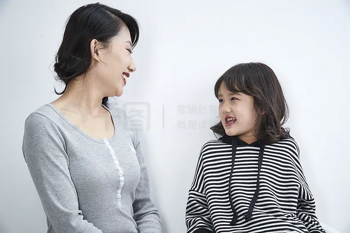 网曝门黑料社吃瓜网 与同类“吃瓜”平台相比