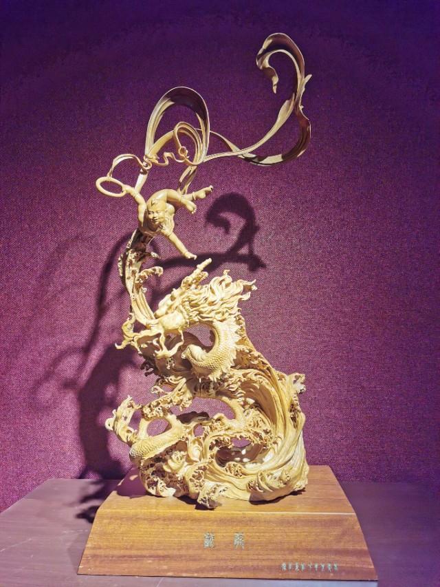 无限臀腿 无限臀腿后膝轻触地面