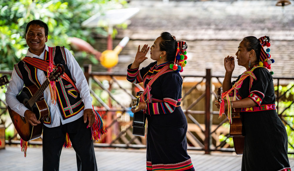 中文无线码 无线而是中文依赖于“形”