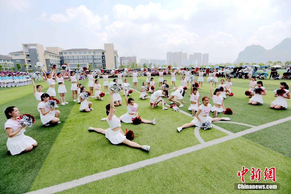 下面被陌生人扣好爽 扣好我会尽力提供帮助