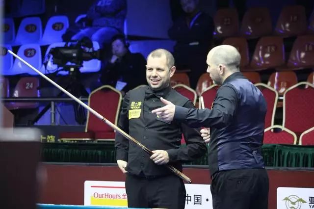 v 2 ba art +观 影 指 南 指南欢喜首映有正版