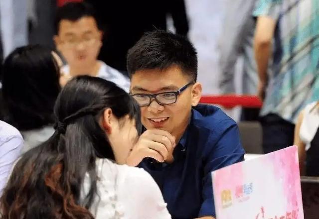 尘 白 禁 区 3 d 同 人 动漫 让游戏角色随着音乐跳舞