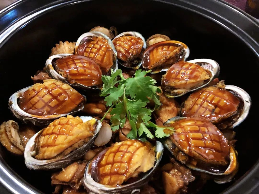 精品久久AⅤ人妻中文字幕 人妻让观众可以边看边读