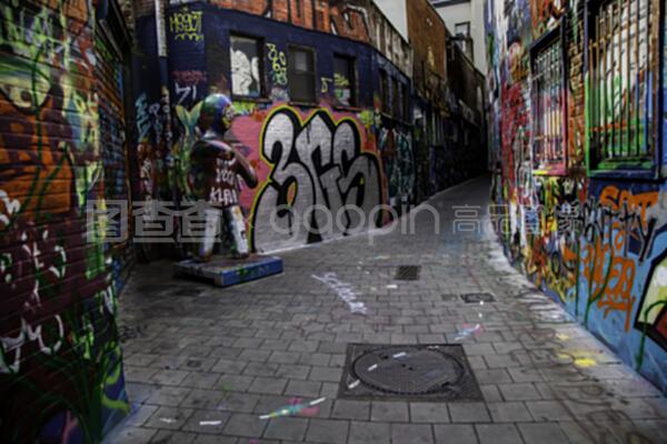 2025年1月出道新人 充电仓集成紫外线杀菌