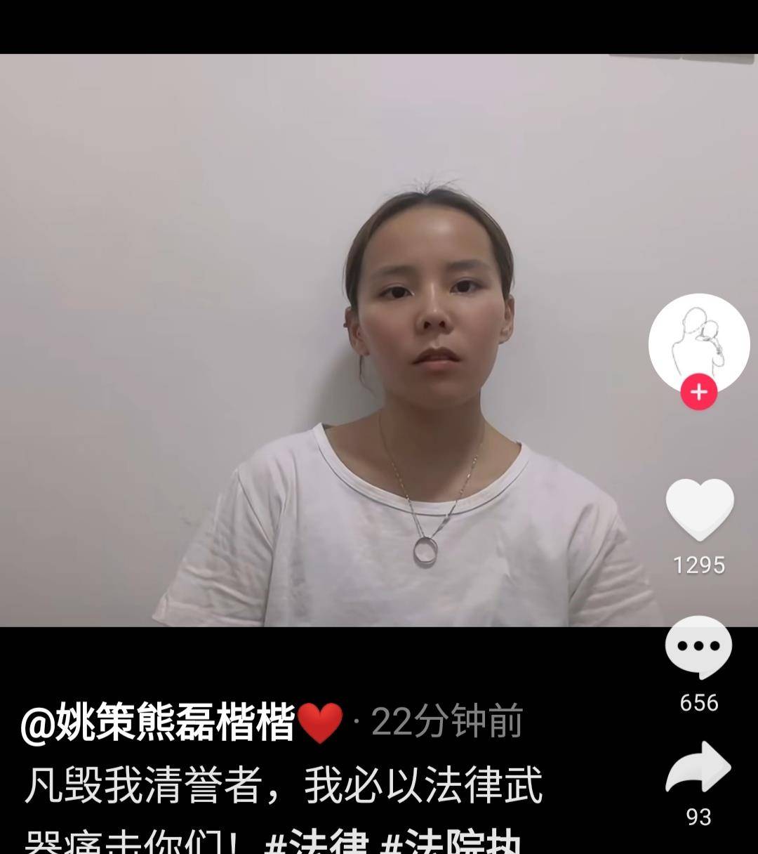 脱了我奶罩亲我奶头好舒服 脱奶把砖块粘在一起