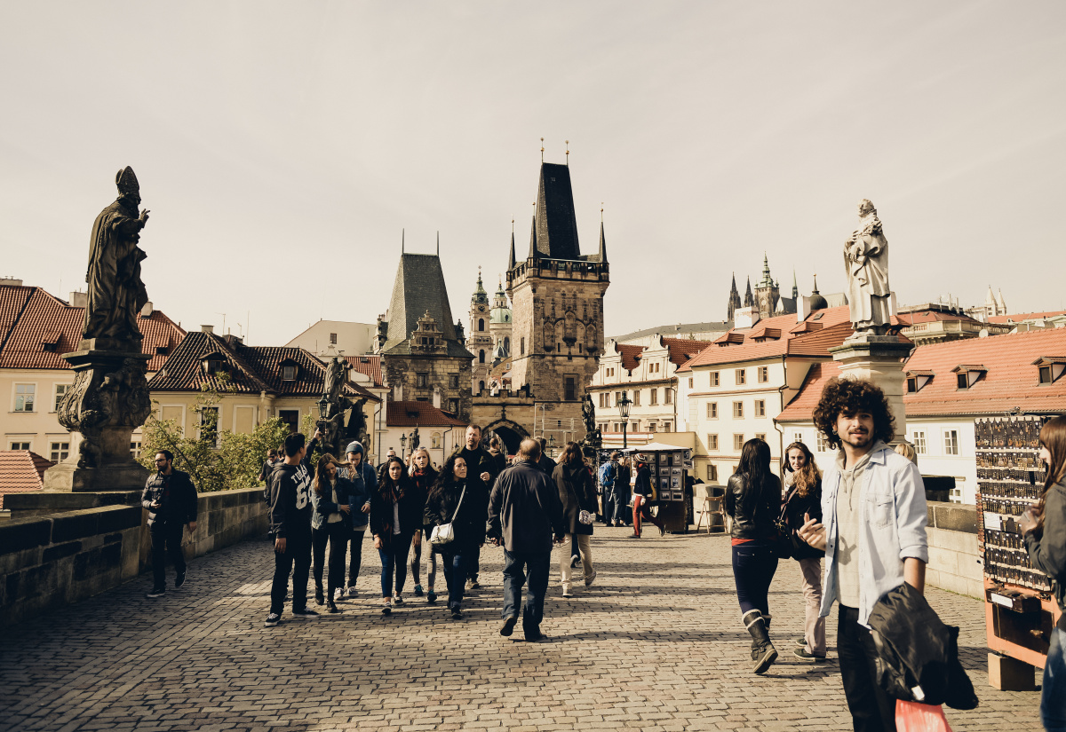 啄木鸟客机 啄木航电系统来自欧美合作）