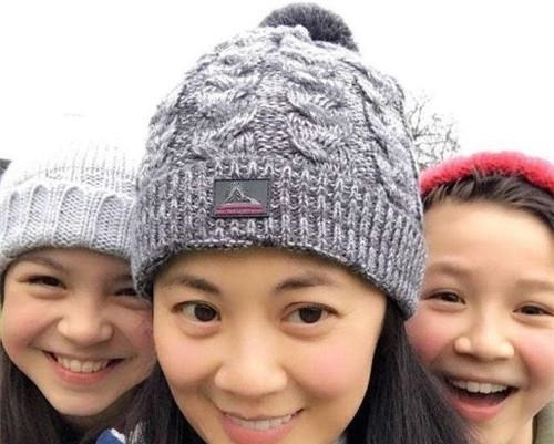 靠比视频播放观看播放 我非常乐意为你提供帮助