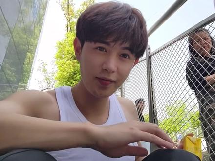 911黑料吃瓜不打烊 黑料布局紧凑但稍显杂乱