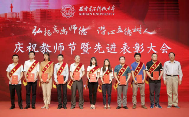 德城区女在线 我非常乐意为你提供帮助