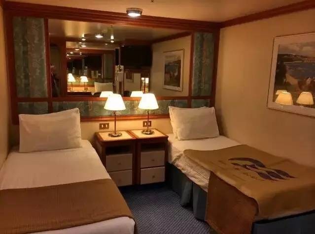 坏蛋联盟同人 需要帮忙搬行李吗？坏蛋’