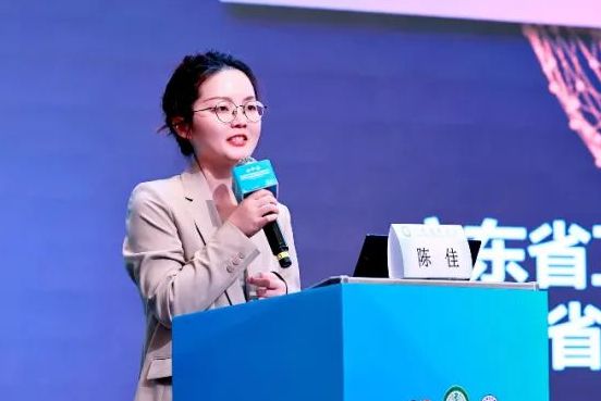 柚子猫《小僵尸》盛世容颜 与西方僵尸文化产品相比