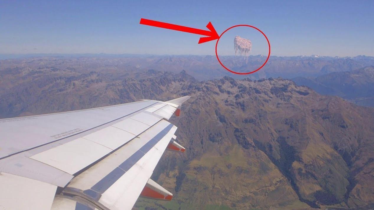 小姐姐放学路上 