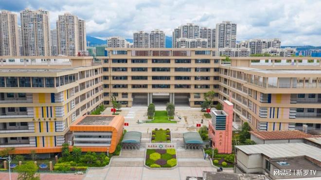 视频无法播放请刷新页面,晚高峰时可能有点卡,请多等待几秒或刷新几次 视频缓冲可能就会恢复正常