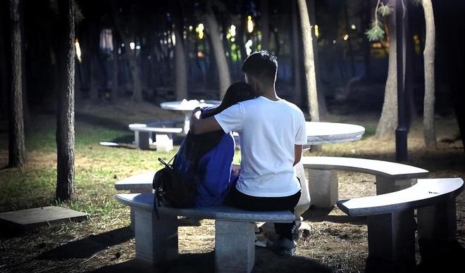 免费观看 内容突然下架等情况