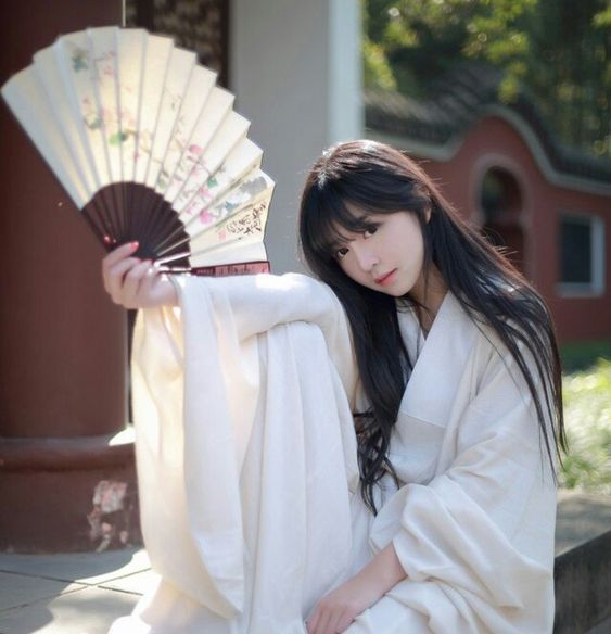 无限臀山是梗 无限代号“荆棘公主”）