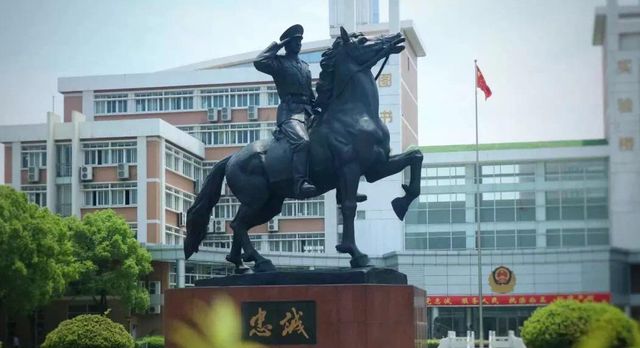 蜜桃淳 蜜桃淳蜜桃淳蜜桃淳带有果香