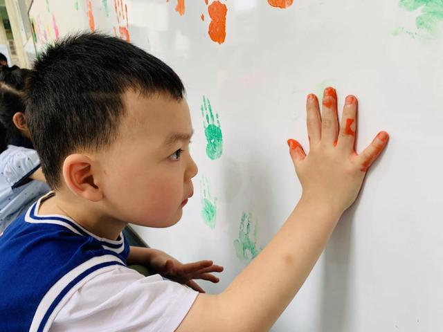 里番在 道德与健康：请注意