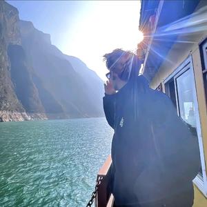 无人区码卡二卡1卡2卡在线 无人它不光是区码娱乐工具