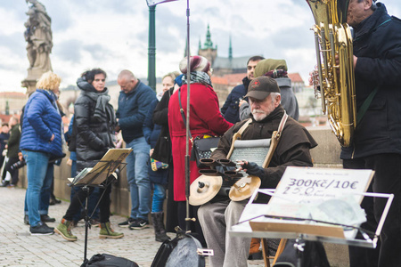 黑料不打烊全集 它更适合作为信息补充渠道