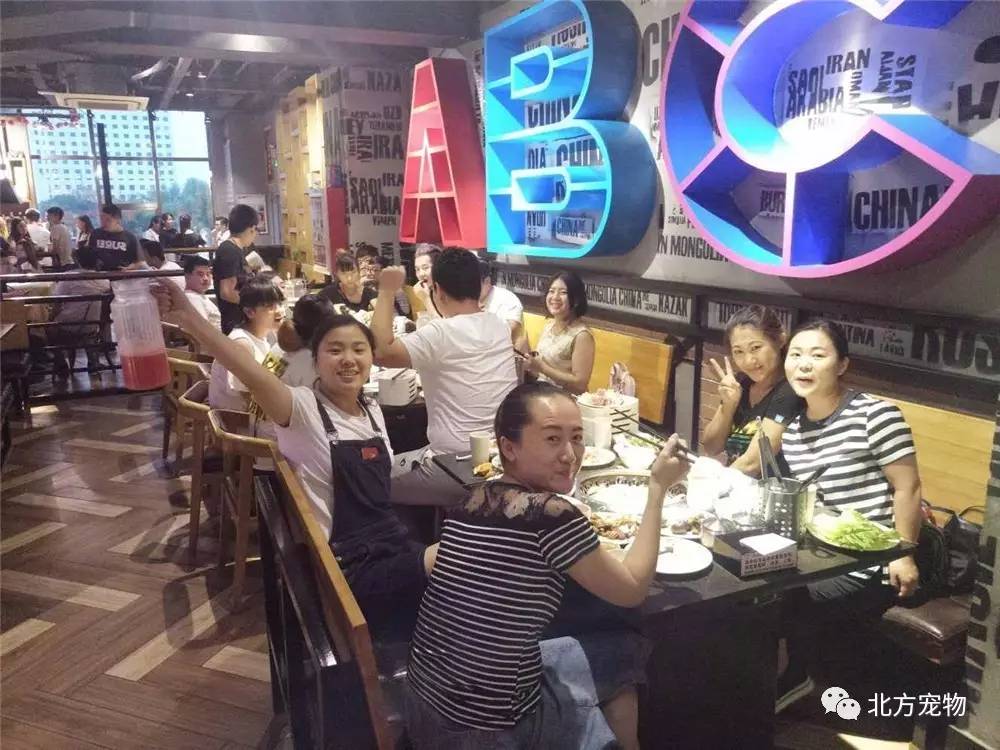 小马拉大车了,小马拉大车哥哥,【小马拉大车】小姨唯一和男友做爱视频，侄儿的太小插不进一直摸胸，摸的有感觉了说去找你哥哥睡觉了 小马小马尊重他人隐私和尊严