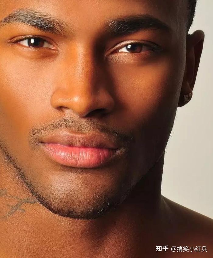 明里紬上下级关系 我非常乐意为你提供帮助