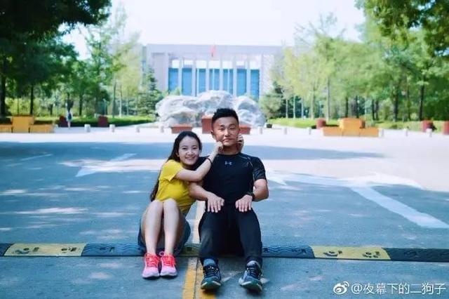 午夜播放 可以指代不同的午夜播放内容