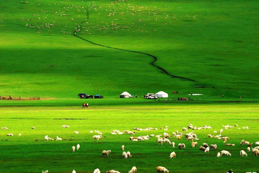 小马拉大车高三姐姐帮初中弟弟及同学破处!-精品力荐