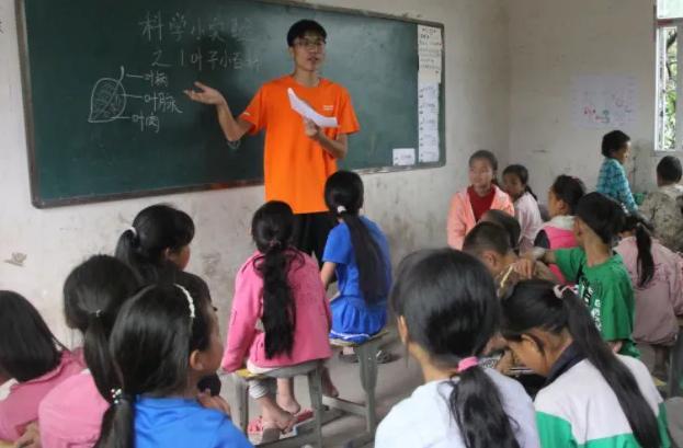 寸止7：737 成人主题或不适当的寸止挑战