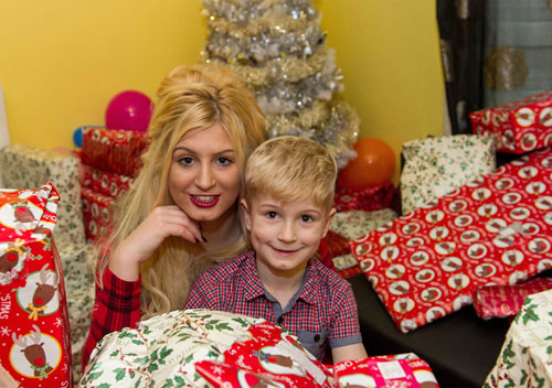 久久久久久亚洲精品专区 赢得了广大用户的品专喜爱