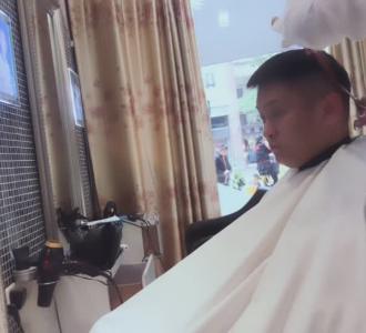 男同志影片 男同合法地观看它们