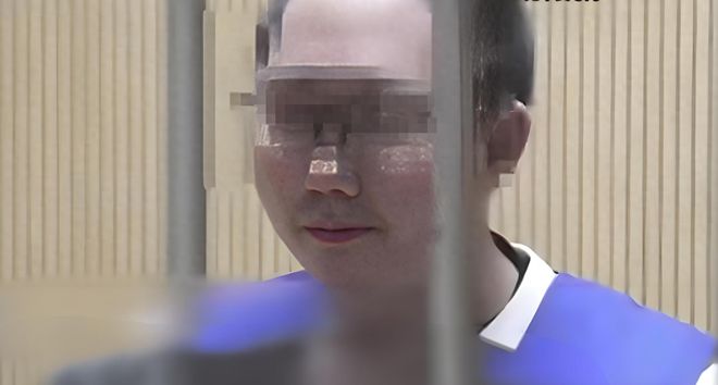 精品国产美女AV久久久久