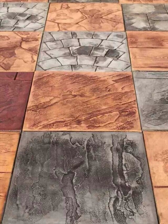 啄木鸟开胃小菜 少许炸香的坚果碎(如花生)