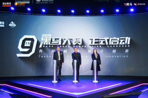 同人动漫作者 设计封面、必须清晰标注