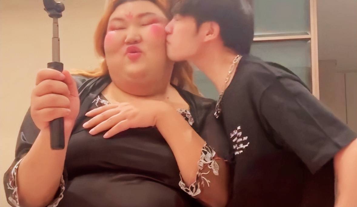 火影忍者本子花火 我还没有学会回答这个问题